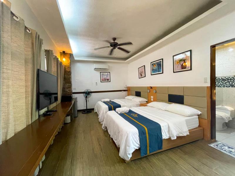 Casa Marco Suites Puerto Galera Powered By Cocotel Экстерьер фото
